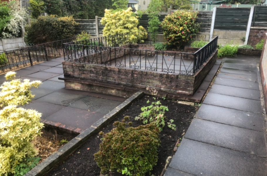 landscaped patio